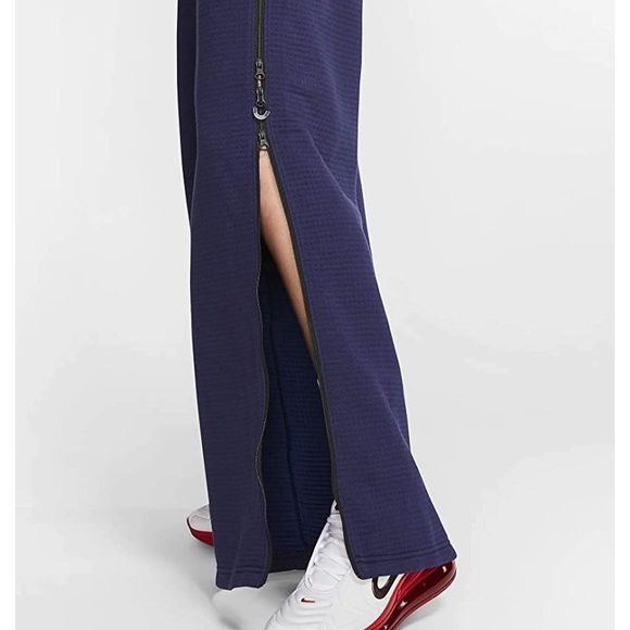 Nike Sportswear City Ready Women's Fleece Pants - Picture 2 of 4